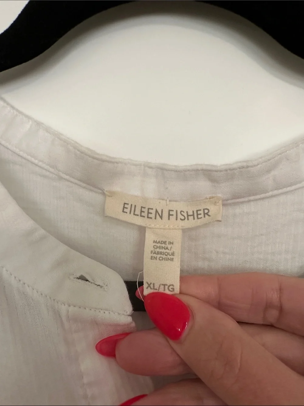 Eileen Fisher White Cotton Sleeveless Button-Down Top - Picture 3 of 6